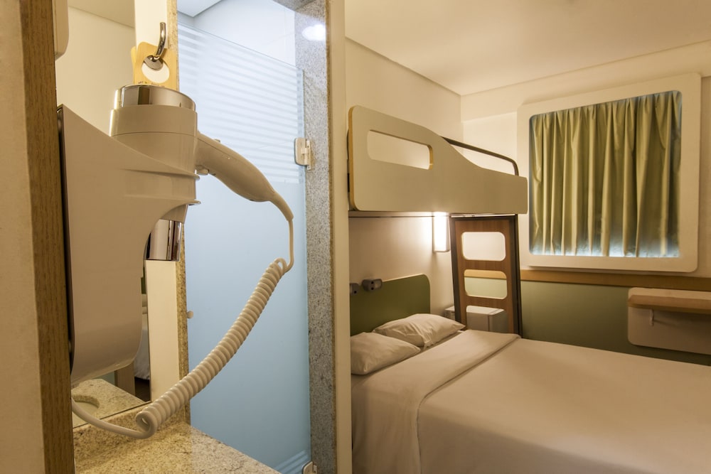 Habitación estándar - Cama doble - para hasta 2 personas del hotel Ibis Budget Manaus. Foto 2