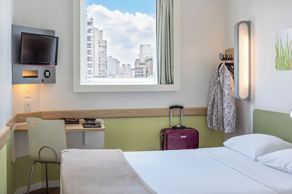 Habitacion Standard con 1 cama doble del hotel Ibis Budget Sao Paulo Jardins. Foto 1