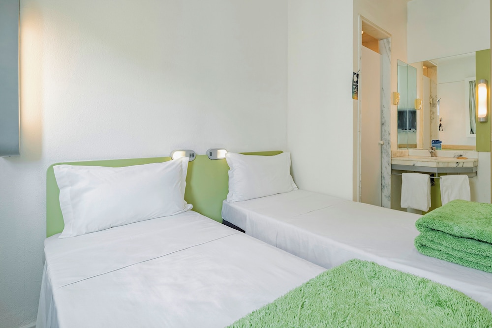 Habitación Standard con 2 camas individuales del hotel Ibis Budget Sao Paulo Jardins. Foto 3