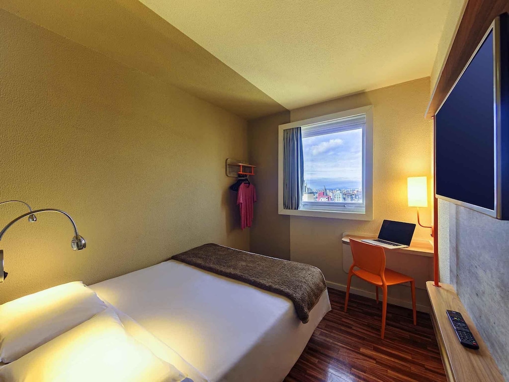 Habitación Estándar con 1 cama doble del hotel Ibis Budget Sp Centro São João. Foto 1