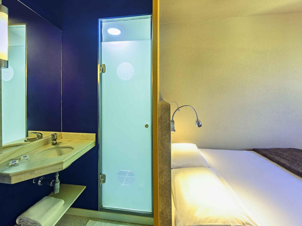 Habitación Estándar con 1 cama doble del hotel Ibis Budget Sp Centro São João. Foto 2