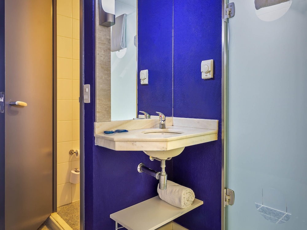 Habitación Superior con cama doble del hotel Ibis Budget Sp Centro São João. Foto 1