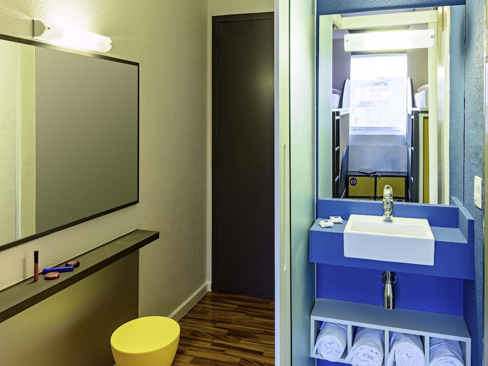 Habitación con 2 literas (4 camas individuales) del hotel Ibis Budget Sp Centro São João. Foto 7