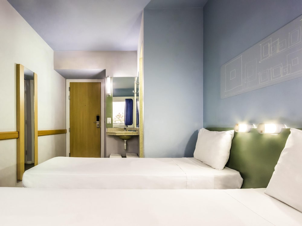 Apartamento estándar con camas individuales del hotel Ibis Budget Araraquara. Foto 2