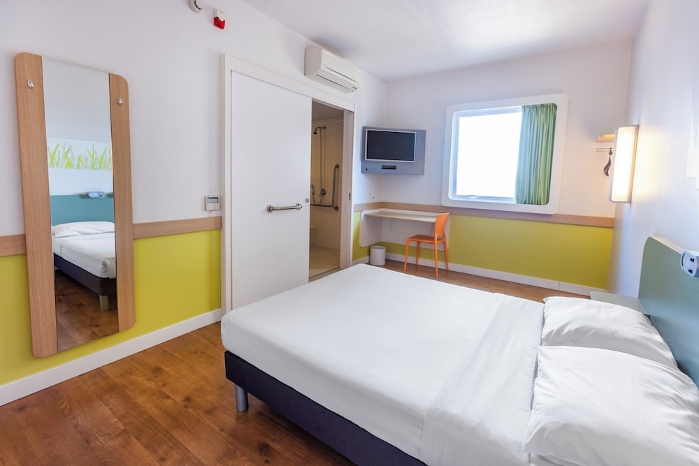 Apartamento Classic con una cama doble del hotel Ibis Budget Jundiai Shopping. Foto 2