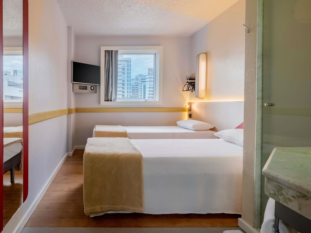 Habitación superior con 2 camas individuales del hotel Ibis Budget Sao Paulo Paulista