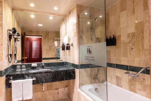 Habitación Doble Deluxe con vistas al mar del hotel Eurostars Grand Cayacoa. Foto 7