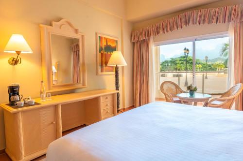Habitación Deluxe del hotel Eurostars Grand Cayacoa. Foto 7