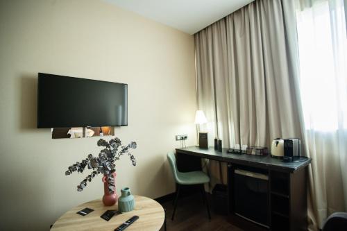 Suite Junior del hotel AZZ Pamplona Norte. Foto 5