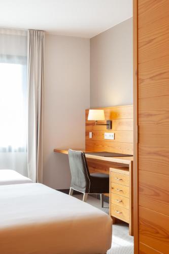 Habitación Triple del hotel Montanyà and Lodge. Foto 5