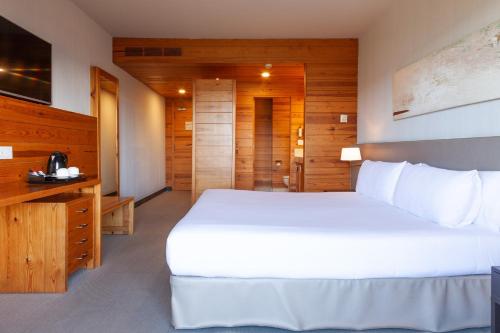 Habitación Doble Superior del hotel Montanyà and Lodge. Foto 9