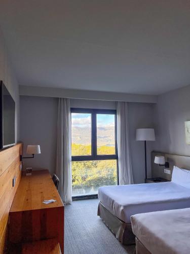 Habitación Doble con vistas a la montaña - 1 o 2 camas del hotel Montanyà and Lodge. Foto 2
