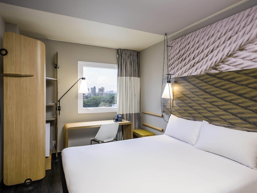 Habitación Standard con una cama doble del hotel Ibis Fortaleza Centro De Eventos. Foto 5