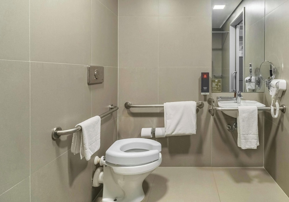 Apartamento Superior Adaptado con cama doble y cocina equipada del hotel Mercure Sao Paulo Barra Funda. Foto 3