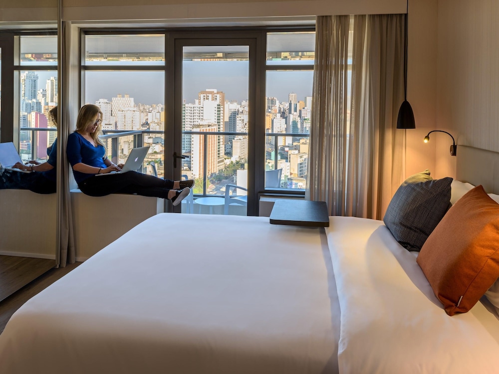 Apartamento Superior con cama doble, sofá - cama y cocina equipada del hotel Mercure Sao Paulo Barra Funda
