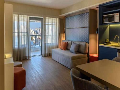 Apartamento Superior con cama doble plegable y cocina equipada del hotel Mercure Sao Paulo Barra Funda. Foto 2