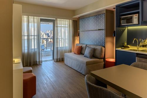 Apartamento Superior con cama doble plegable y cocina equipada del hotel Mercure Sao Paulo Barra Funda. Foto 4