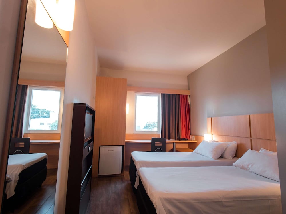 Habitación Standard con dos camas individuales del hotel Ibis Presidente Prudente Manoel Goulart