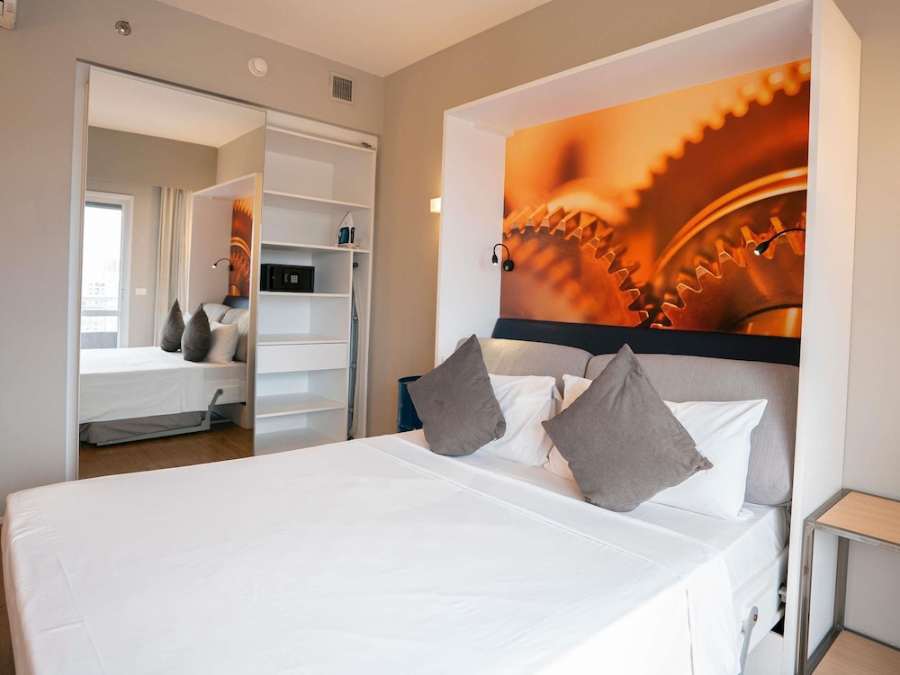 Estudio con cama Queen Size y cocina equipada del hotel Mercure São Bernardo Do Campo. Foto 4