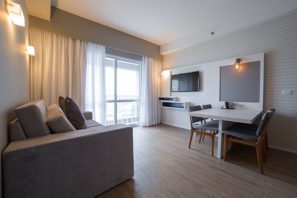Apartamento Superior con cama King Size y cocina equipada del hotel Mercure São Bernardo Do Campo. Foto 4
