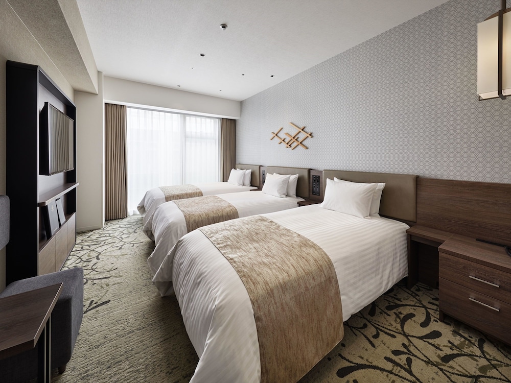 Habitación triple con 3 camas individuales del hotel Vischio Kyoto By Granvia
