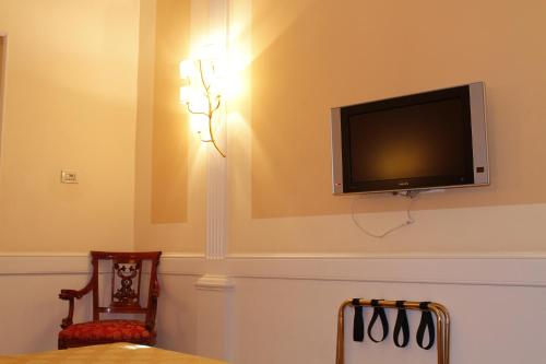 Habitación Familiar del hotel Boutique Trevi. Foto 3