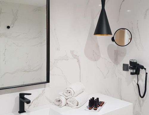 Suite Dúplex con baño del hotel Thomar Boutique. Foto 3