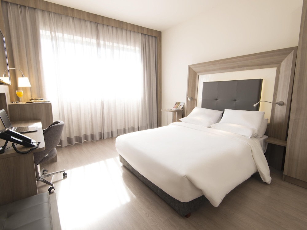 HABITACIÓN STANDARD ADAPTADA CON 1 CAMA DOBLE del hotel Novotel São Paulo Berrini. Foto 9