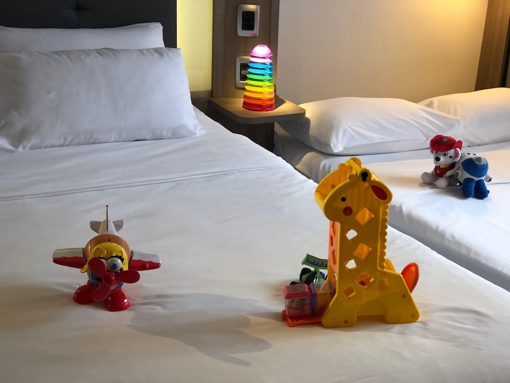 Habitación Deluxe con 1 cama doble del hotel Novotel São Paulo Berrini. Foto 7