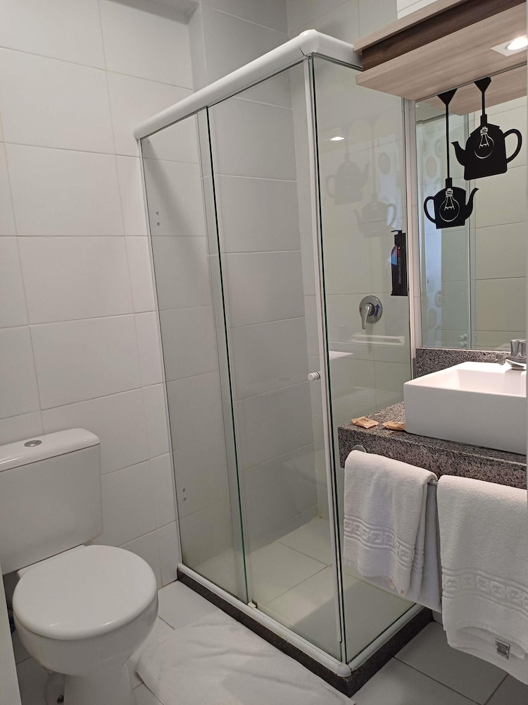 Habitación Standard con 2 camas individuales del hotel Ibis Styles Vitoria Da Conquista. Foto 4