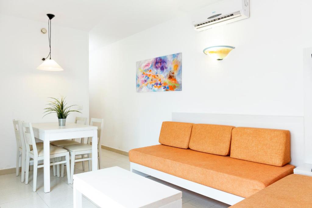 Apartamento 2 habitaciones del hotel Aluasun Lago Park. Foto 2