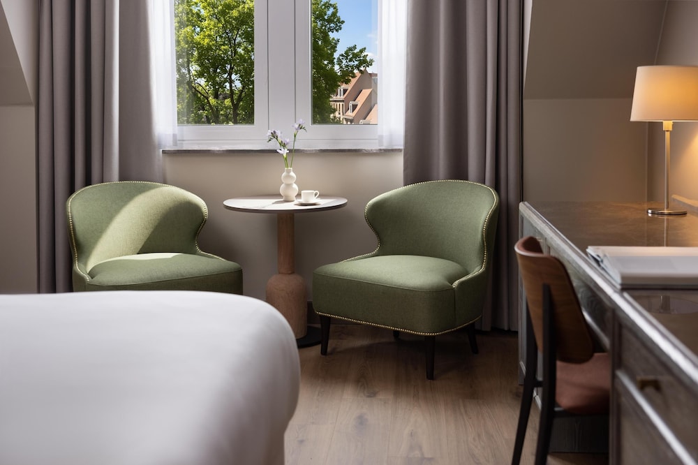 Habitación superior (View) del hotel NH Brugge. Foto 4