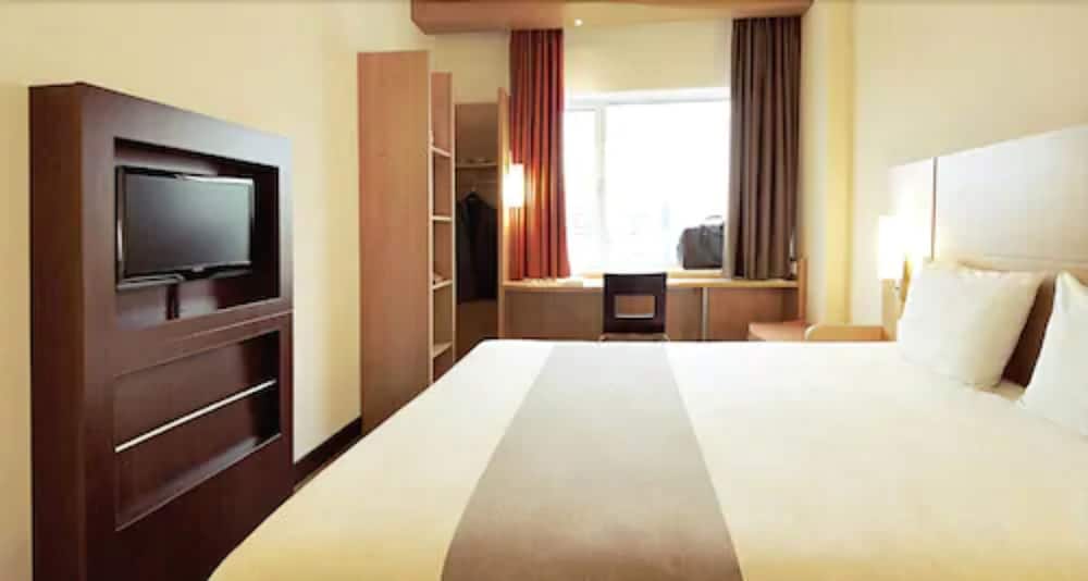 Habitación Standard con cama doble del hotel Ibis Feira De Santana. Foto 5