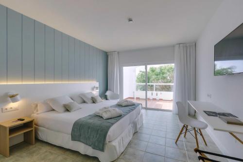 Suite My Favorite Club con vistas al mar del hotel Alua Village Fuerteventura – All Inclusive. Foto 6