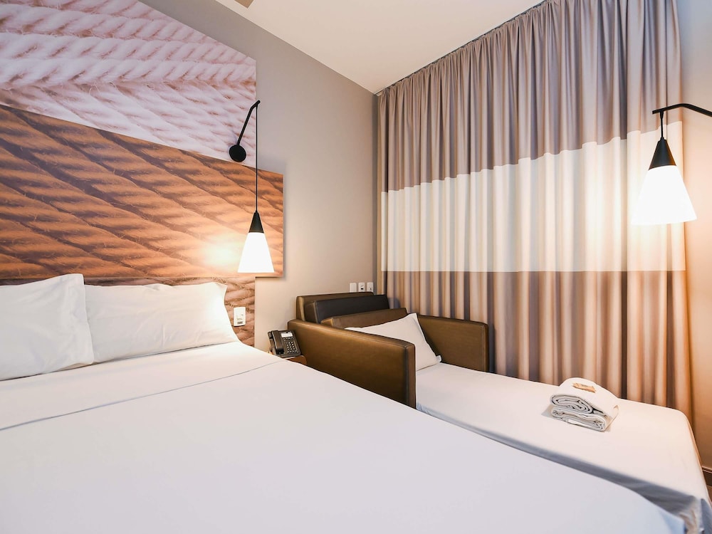 Habitación Estándar con 1 cama doble y 1 sofá - cama del hotel Ibis Jacarei
