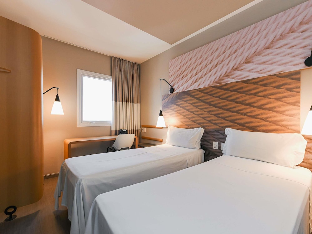 Apartamento estándar con camas individuales del hotel Ibis Jacarei. Foto 4