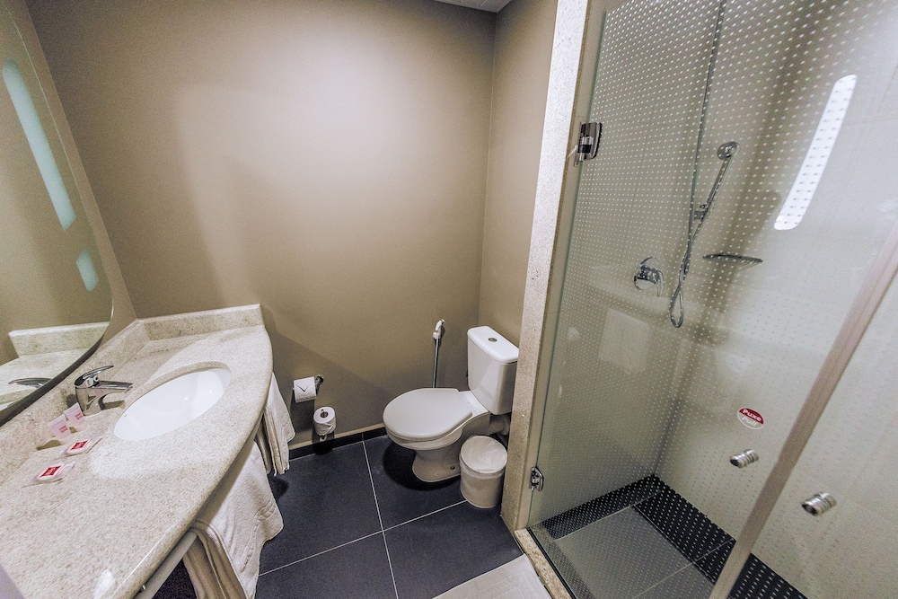 Apartamento estándar con camas individuales del hotel Ibis Jacarei. Foto 12