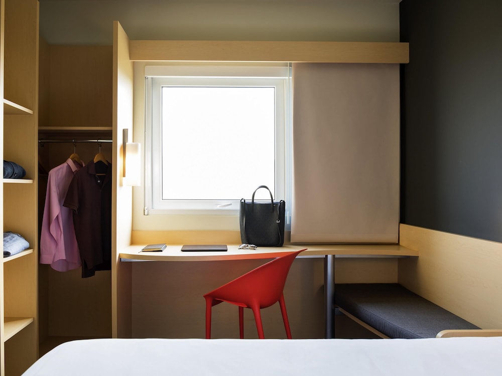 Habitación, 1 cama doble del hotel Ibis Irapuato. Foto 3