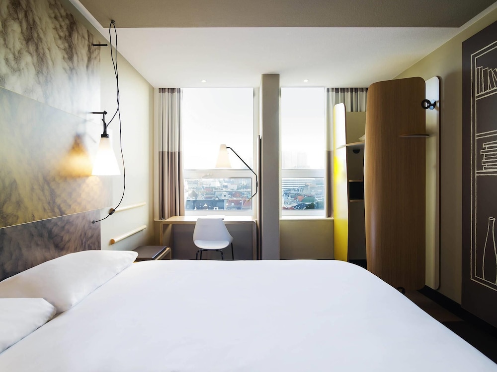 Habitación, 1 cama doble del hotel Ibis Den Haag City Centre. Foto 5