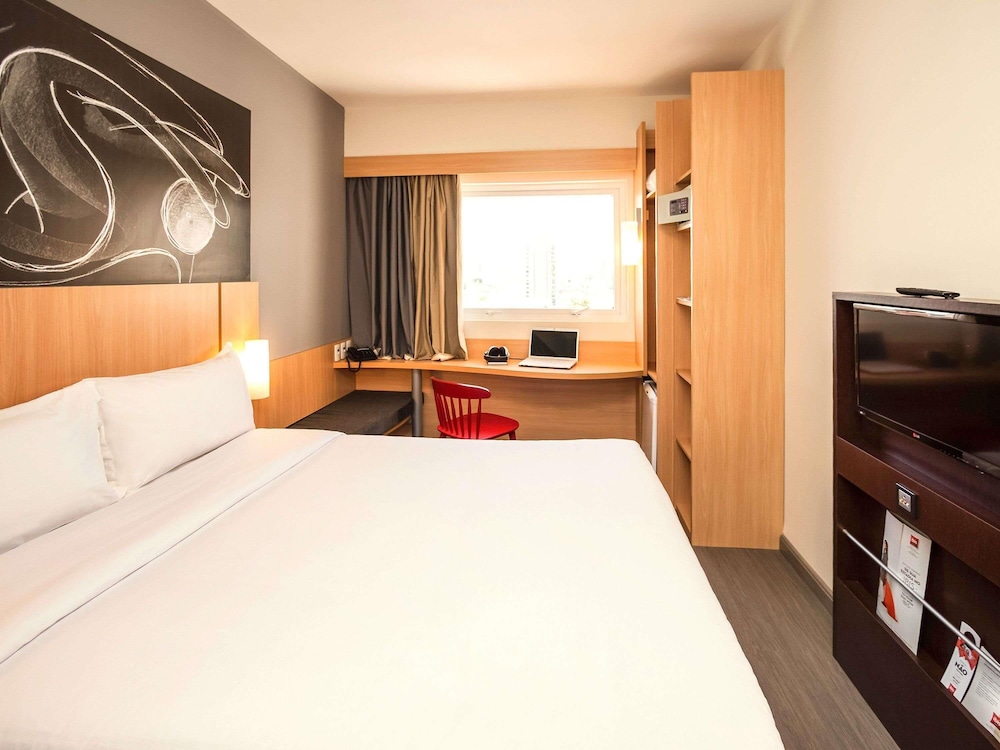 Habitación Estándar con 1 cama doble del hotel Ibis Foz Do Iguaçu. Foto 7
