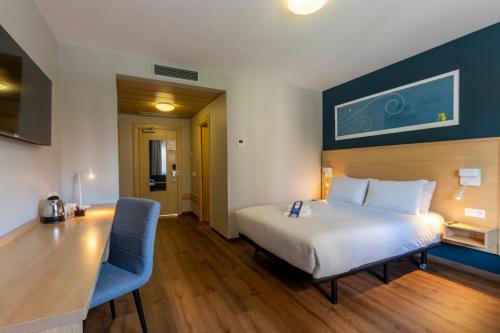 Habitación Familiar del hotel Travelodge Madrid Torrelaguna. Foto 11