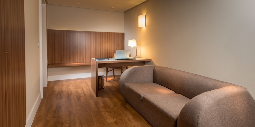 Suite Junior del hotel Gran Marquise. Foto 3
