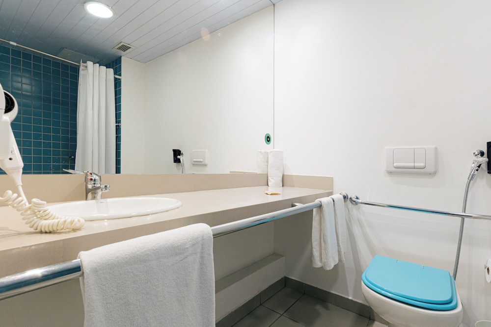Habitación adaptada para huéspedes con limitaciones físicas del hotel Ibis Styles Sao Paulo Barra Funda. Foto 8