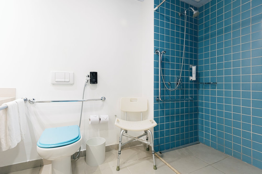 Habitación adaptada para huéspedes con limitaciones físicas del hotel Ibis Styles Sao Paulo Barra Funda. Foto 9