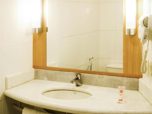 Habitación Doble Estándar del hotel Ibis Petrolina. Foto 2