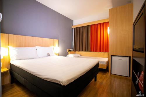 Habitación Doble Estándar del hotel Ibis Petrolina. Foto 9