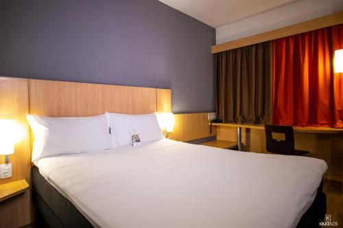 Habitación Doble Estándar del hotel Ibis Petrolina. Foto 10