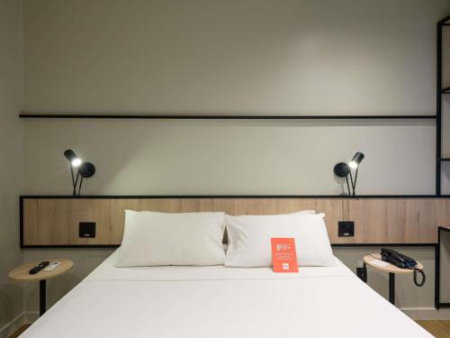 Moderna habitación Standard con 1 cama doble del hotel Ibis Aracaju