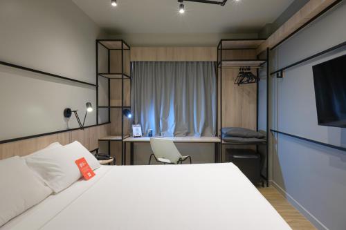 Moderna habitación Standard con 1 cama doble del hotel Ibis Aracaju. Foto 10
