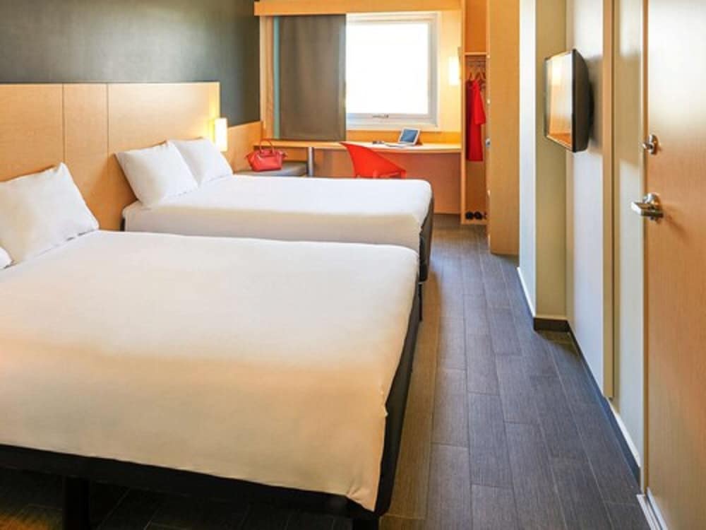 Habitación Estándar con dos camas matrimoniales del hotel Ibis Los Mochis
